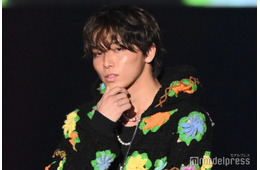 静岡出身・ONE N’ ONLY高尾颯斗、地元凱旋ランウェイ ポップな装いで存在感放つ【TGCしずおか2026】