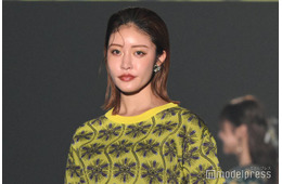 王林、シースルースカートから美脚覗く オールバック×グリーンアイメイクで印象ガラリ【TGCしずおか2026】