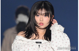 「今日好き」おひなさま（長浜広奈）、パーカーから肩チラリ ショーパン姿で美脚際立つ「脚長い」「可愛すぎる」【TGCしずおか2026】