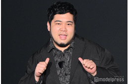 令和ロマン・松井ケムリ「TGC」初出演で“ファンサ”連発 神対応に大きな歓声【TGCしずおか2026】