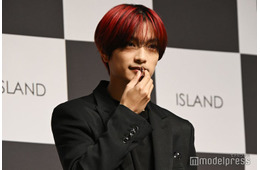 なにわ男子・高橋恭平、“モテる秘訣”を語る 報道陣の大量シャッターに照れ笑い