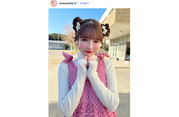 大食い女王・もえのあずき、白タイツ×ミニスカコーデ披露「スタイル抜群」「脚綺麗」と反響