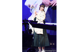 iLiFE!若葉のあ、メンカラ袴身にまとい「学生ランウェイ」初登場「可憐すぎる」「存在が奇跡」と注目集まる【学生ランウェイ】