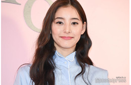 新木優子、カジュアルミニスカコーデ圧巻美脚輝く 2026年はボイストレーニング挑戦に意欲「歌を歌うわけではないんですけれど」【ディオール アディクト キャンディ ショップ】