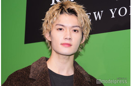 M!LK佐野勇斗、地元・愛知公演に「親戚夫妻が来てくれました」メンバーとの集合ショットに「豪華すぎる」「ファミリー感がすごい」の声