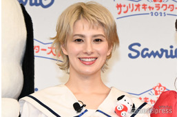 ホラン千秋「MAHINAちゃん目指してたら煉獄さんになってた」新ヘア公開に注目集まる「まさかの完全一致」「めちゃくちゃ似合う」