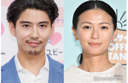 賀来賢人＆榮倉奈々、夫婦ショットで柔らかな笑顔「オーラがすごい」「理想の2人」の声