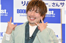 1児の父・EXITりんたろー。子連れフライトの様子公開 息子の姿に「お利口さん」「すっかり大きくなってる」と反響