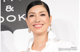 アンミカ「自分が落ち着く好きな場所」自宅内装公開「ホテルみたいで素敵」「お洒落で羨ましい」の声