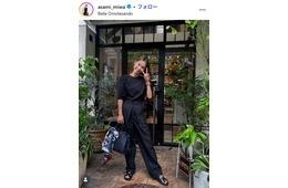 サッカー大迫勇也選手の美人妻、ドバイ家族旅行での水着ショット公開「美男美女勢揃い」「みんなスタイル良すぎ」の声