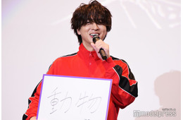 timelesz寺西拓人、若手俳優からの“おねだり”に照れ 声優で演じてみたい役も明かす【迷宮のしおり】