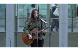 「ノノガ」参加・ふみの、渋谷でサプライズ路上ライブ敢行 会場周辺は長蛇の列に