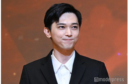 吉沢亮、サプライズゲストで3度の登場「国宝」チーム＆「ばけばけ」高石あかりを祝福【2026年エランドール賞】