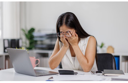 「体の丈夫さには自信があった」40代女性。経験したことのない不調に襲われ、キャリアも危うく…。頑張りすぎた女性が陥りがちな「更年期クライシス」とは