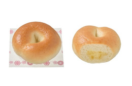 セブン新作「もっちり食感のチーズベーグル」“究極のもっちり”＆濃厚チーズとろけ出す蒸し器仕上げ