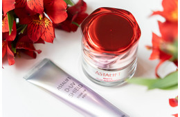 大人になった今こそ試すべし。富士フイルム「ホワイト ジェリー アクアリスタ」がピタっとハマるお年頃になりました