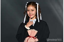 王林、ハーフツインリボン・ピンクメイク…甘さ全開コーデのギャップにキュン ミニ丈で輝く抜群スタイル【TGCあいち・なごや2026】