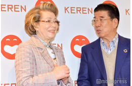 西川きよし＆ヘレン夫婦、手繋ぎショット公開「いつもラブラブで憧れ」「おしゃれで絵になる」の声