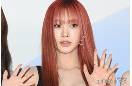 aespaジゼル、新ヘア公開で絶賛の声「ビジュ最強すぎ」「美しさに目を奪われる」