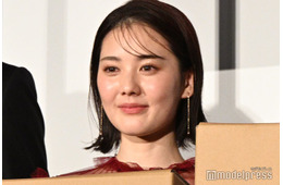 「再会」竹内涼真の恋人役話題の北香那「何年振りなの？」イメチェン姿に驚きの声続出「雰囲気全然違う」「新鮮」