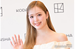 第1子妊娠中の藤田ニコル、友達とのベビーシャワーで赤ちゃんの性別発表