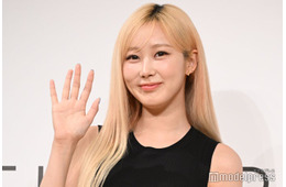 aespaジゼル、黒キャミで大人の魅力 近距離ショットに「透明感がすごい」「ずっと見ていられる」の声