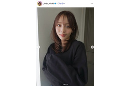 神部美咲、美脚際立つタイトショーパン姿に視線集中「まっすぐで綺麗」「スタイル良すぎて眼福」