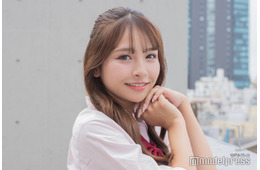 「今日好き」出身美女、ほぼすっぴんの薄メイクで甥と遊ぶ姿公開「レベチで可愛すぎる」「雰囲気変わる」の声