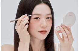 ファミマ限定コスメ「hana by hince」初のアイブロウペンシル登場 ティントにも春色3カラー追加