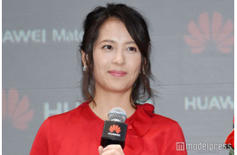 2児の母・青木裕子、長男の小学校卒業式に向けた新ヘア公開「綺麗なママ」「柔らかい雰囲気が素敵」の声