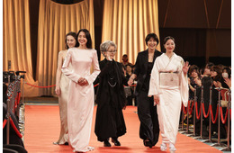 長澤まさみ＆北川景子、美スタイル際立つドレス姿 広瀬すずは着物で登場【第49回日本アカデミー賞】