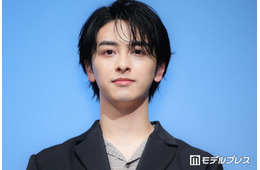 新原泰佑、友人女優との共演に驚き「速攻で連絡して」大手町の街中撮影も回顧【○○なふたり】