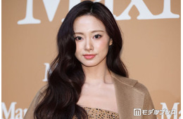 TWICEツウィ、タイトな個性的衣装で美スタイル際立つ「着こなせるのさすが」「見惚れた」と反響