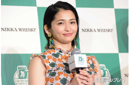 岡本玲、手編みのファンミ装飾＆ファンへのプレゼントが話題「器用すぎてびっくり」「編みぐるみの表情が可愛いくて」と絶賛の声