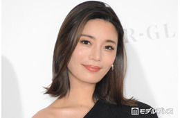 「テラハ」島袋聖南、フライパンぎっしりの“1kgスペアリブ”に反響「圧巻」「ボリュームすごい」