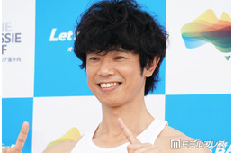 庄司智春、長男の14歳誕生日祝福 自宅サプライズの様子に「最高の思い出になる」「広くて素敵なリビング」の声