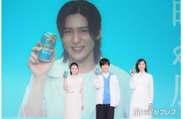 Snow Man目黒蓮、カナダからリモートで会見出席「でかすぎて気まずい」肩まで伸びた新ヘアも披露