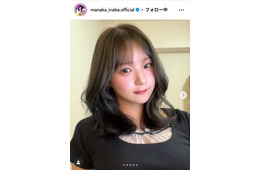 元Juice＝Juice稲場愛香、深めスリットから美太ももチラリ「スタイル抜群」「脚綺麗で憧れる」と反響