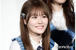 元AKB48メンバー、青髪ロング姿が話題「透明感爆発してる」「二次元から出てきたみたい」