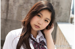 「今日好き」中島結音（ゆのん）、タイトミニから美脚際立つ「脚綺麗すぎ」「ギャルっぽくて最高」と反響