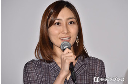 しみけんと“事実婚解消”はあちゅう、長男小学校入学式の家族3ショットに反響「素敵すぎる」「息子さん大きくなった」