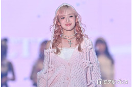 ME:I・SUZU（山本すず）、“変装なし”ディズニーショット公開「オーラが一際違う」「透明感すごい」の声