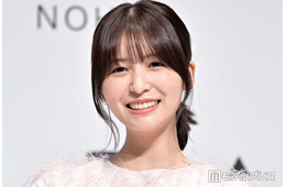 長濱ねる、美肩際立つ真紅オフショル姿に絶賛の声「女神のような美しさ」「肌が綺麗」