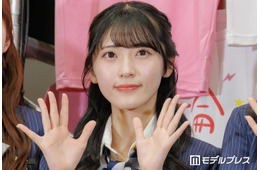AKB48メンバー、イメチェン新ヘア×リムレスメガネ姿に絶賛の声「雰囲気変わってドキッとした」「似合ってる」