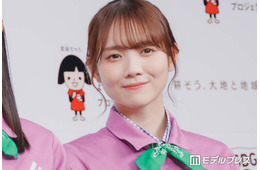乃木坂46田村真佑、ノースリーブレース衣装で素肌輝く「陶器のような美しさ」「上品でお似合い」と反響