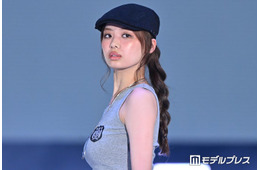 元日向坂46濱岸ひより、ノースリーブでヘルシー肌見せ クールな姿に「爆イケすぎ」「雰囲気違くてびっくり」の声【ガルアワ2026SS】