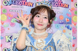 FRUITS ZIPPER真中まな、ミニワンピ姿で雰囲気ガラリ 27歳誕生日記念ショットに「一目惚れ」「どんな服でも着こなしてて天才」反響相次ぐ