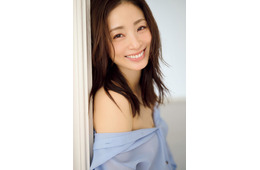 上戸彩「週刊FLASH」表紙登場「SAKAMOTO DAYS」役どころを語る