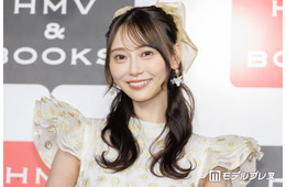 乃木坂46弓木奈於、ショート丈パンツから美脚際立つ「足元に目を惹かれる」「可愛すぎます」