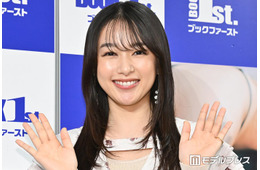 桜井日奈子、ボブヘアで雰囲気ガラリ 美デコルテ際立つベアトップ姿に「新鮮」「美しすぎて二度見した」と反響